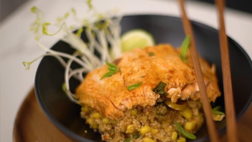 #Recetas13C: Paillote de salmón con hierbas sobre quinoa cremosa