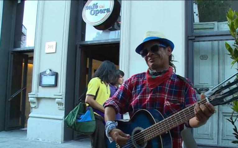 Fernando el músico que se lució el Lastarria (2014) 