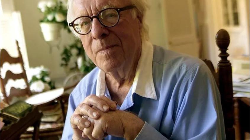 Recordamos el día que Ray Bradbury dio una entrevista en Canal 13: "La ciencia ficción se antepone a cualquier ciencia"