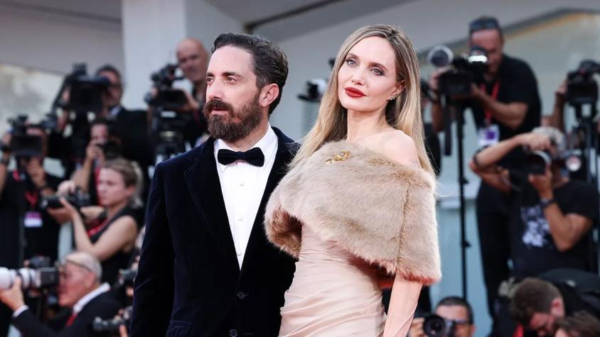 Pablo Larraín y Angelina Jolie en Venecia
