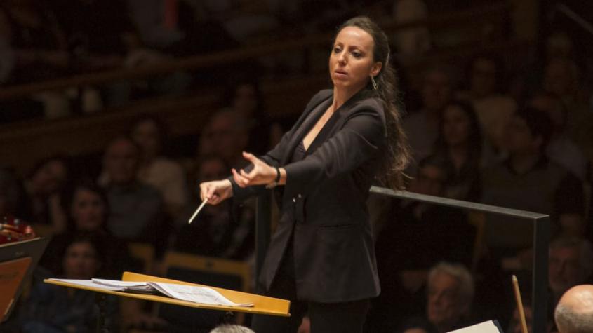 Directora italiana Valentina Peleggi debuta en Concepción con la Orquesta Sinfónica UdeC