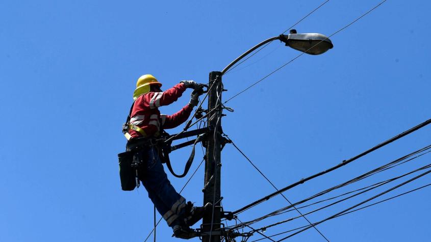 Cómo funciona el sistema eléctrico en Chile: Conoce el proceso en "Energía Infinita" de 13C