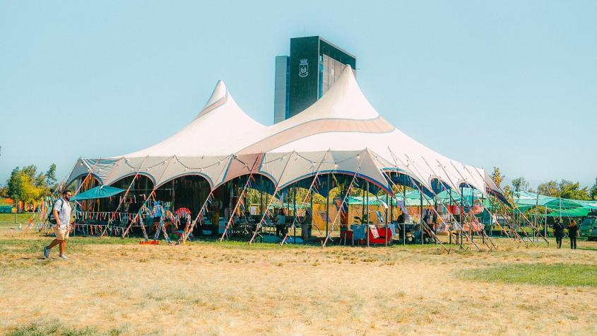 Lollapalooza Chile 2025 refuerza su compromiso con el planeta a través de Rock&Recycle y Aldea Verde