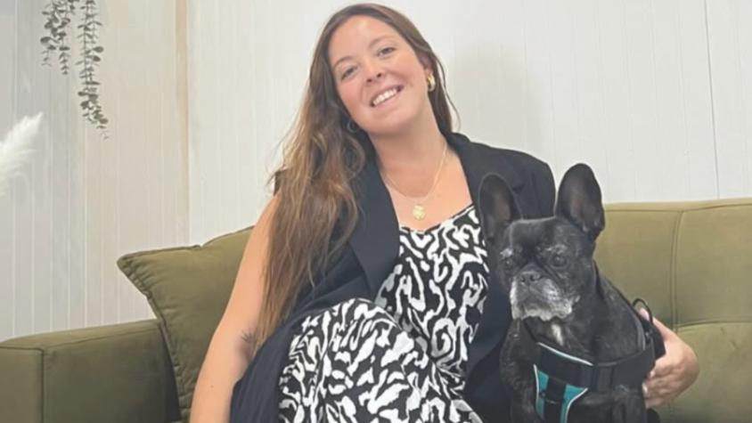 Psicóloga chilena atiende a sus pacientes con su perrita: "Cumple un rol de coterapeuta"