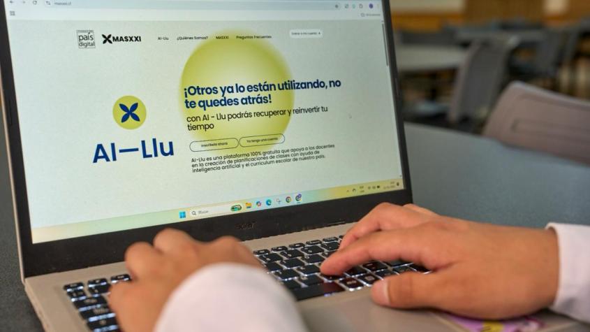 AI-Llu: la IA desarrollada por mujeres para apoyar a los docentes de Chile. Fundación País Digital. 