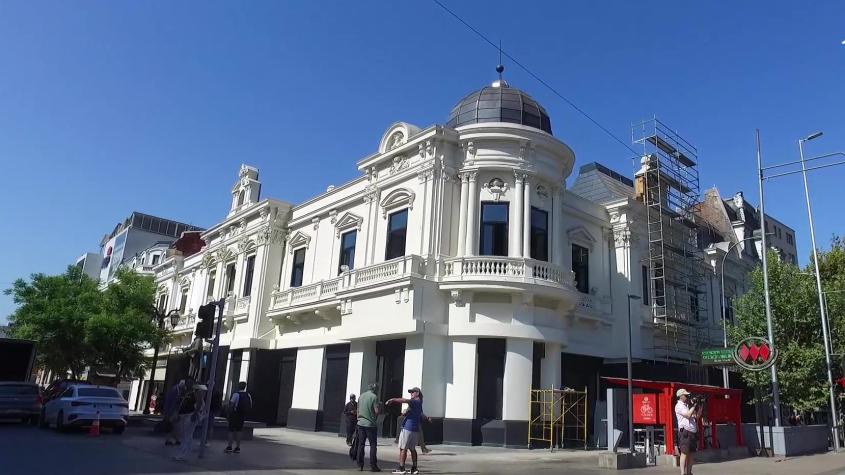 Federico Sánchez y Marcelo Comparini exploran el Palacio Aldunate restaurado