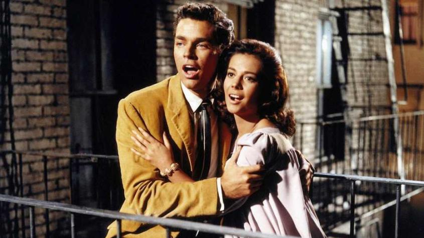 Richard Beymer (izquierda) y Natalie Wood en "Amor sin barreras". Mary Evans/AF Archive/Kobal/Everett Collection