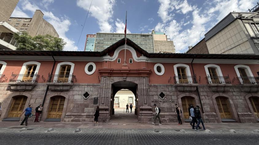 Museo de Santiago Casa Colorada 