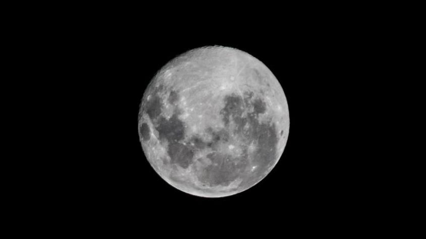 La primera luna llena del año es conocida como "Luna del Lobo". Créditos: Agencia Uno. 