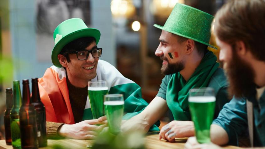 Celebra el Día de San Patricio 2026 en Santiago. Créditos: Pexels. 