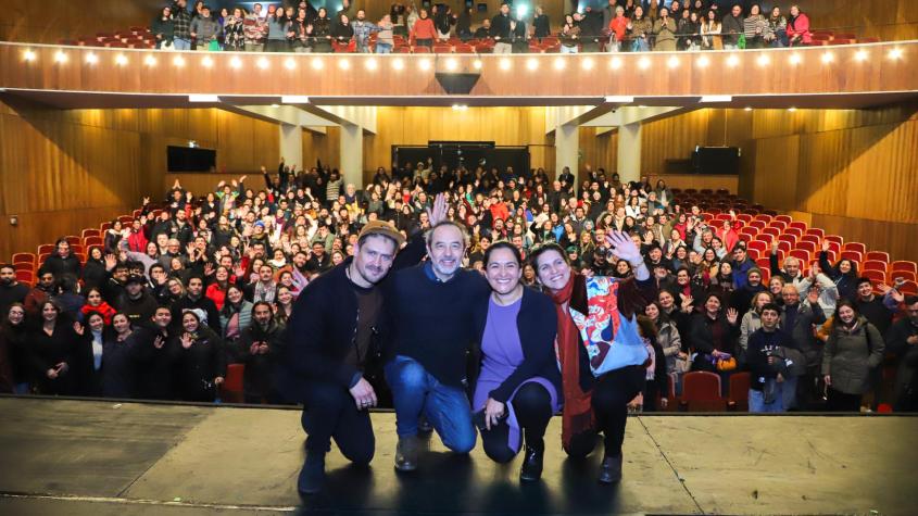 Éxito total en el Teatro UdeC: más de 800 personas disfrutaron del estreno de Mil Pedazos.