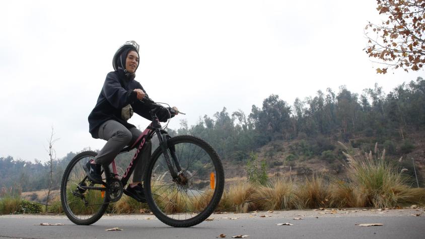Persona en bicicleta / Agencia UNO 