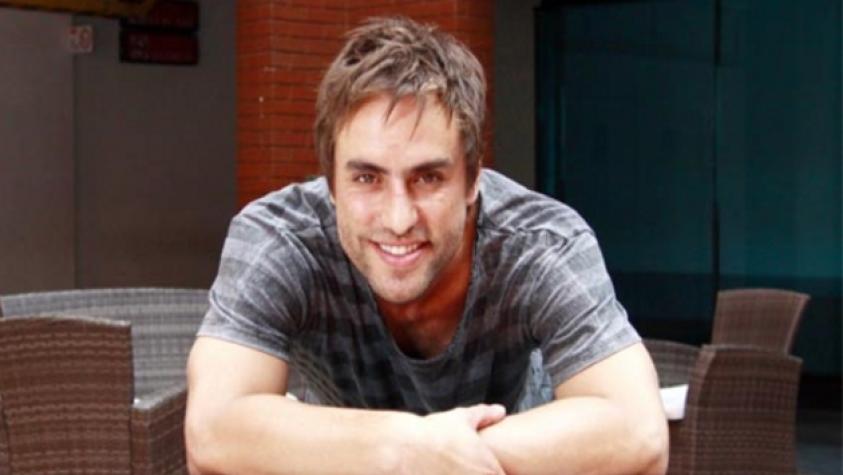 Álvaro Gómez pitutea vendiendo paltas