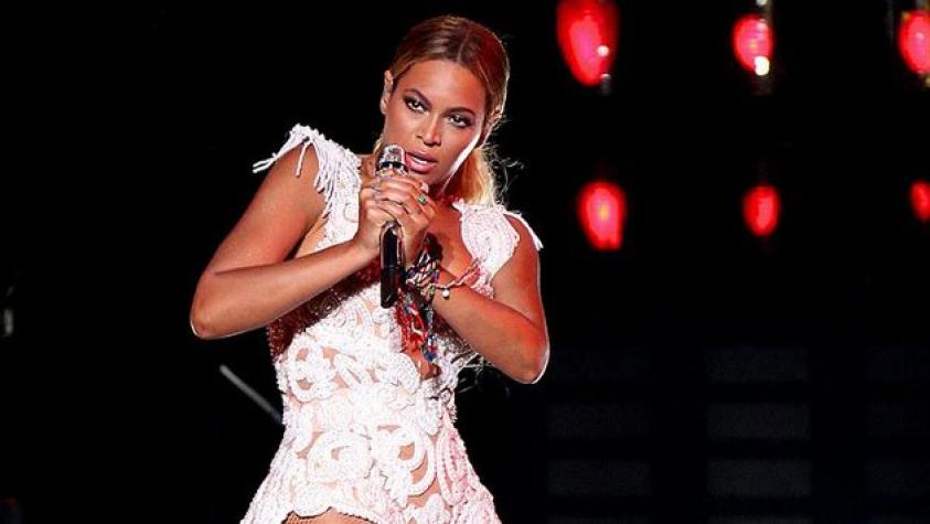 Beyonce sorprende al mundo lanzando nuevo disco sin previo aviso