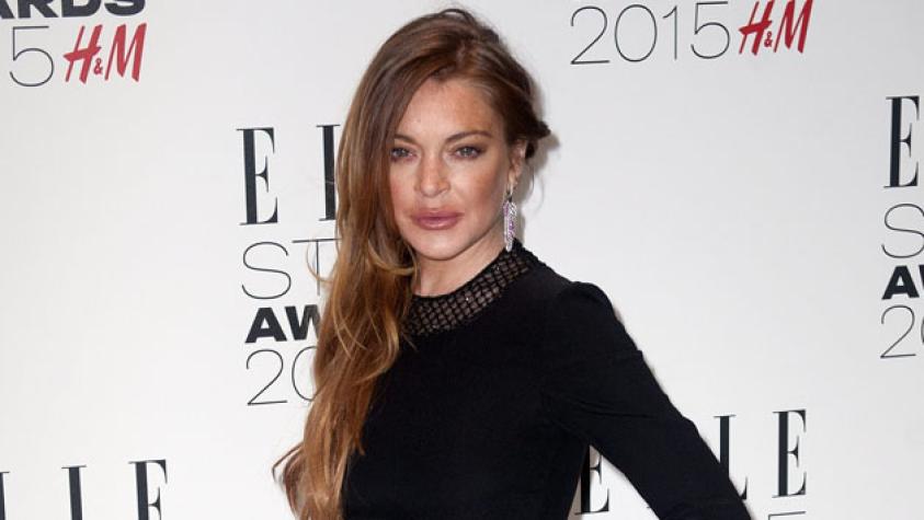 Lindsay Lohan usa photoshop y se deja en evidencia