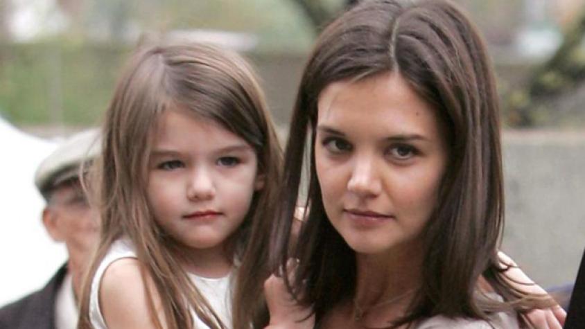 ¡Cómo ha crecido! Suri Cruise reaparece junto a su mamá