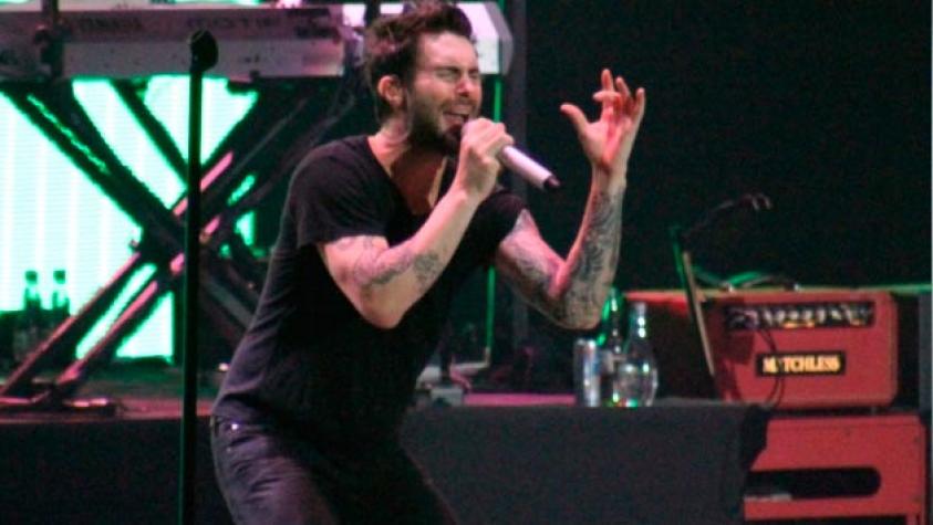 Adam Levine se robó la noche en el concierto de Maroon 5