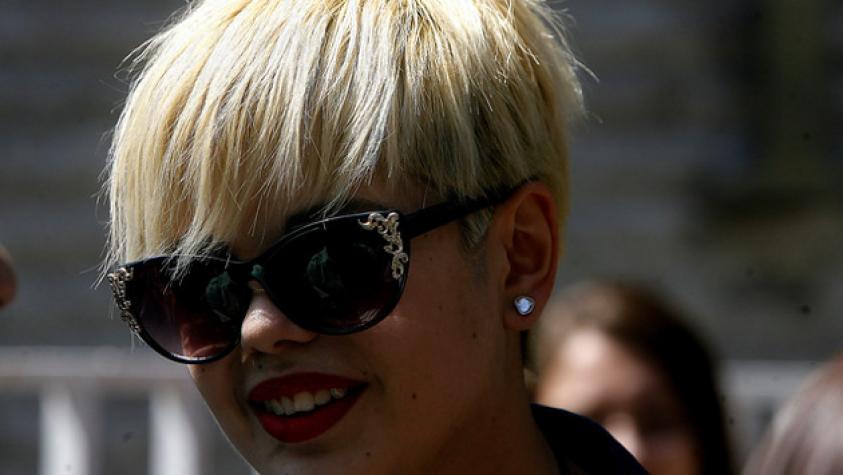 Fanáticas de Miley Cyrus hacen vigilia en el Hotel W
