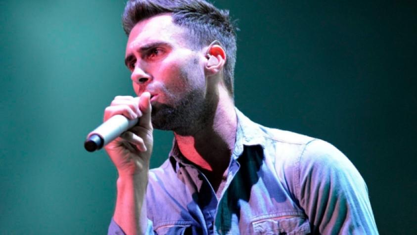 Vocalista de Maroon 5 donará dinero por cada garabato que diga