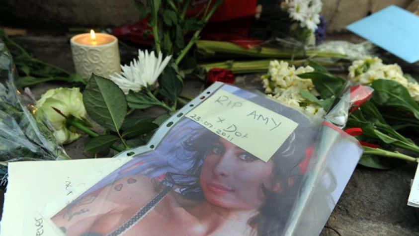 Fortuna de Amy Winehouse pasa a manos de sus padres