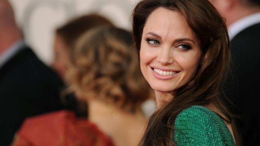 Angelina Jolie es hospitalizada de urgencia por sobredosis