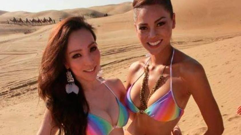 Camila Recabarren posó en bikini y traje de noche