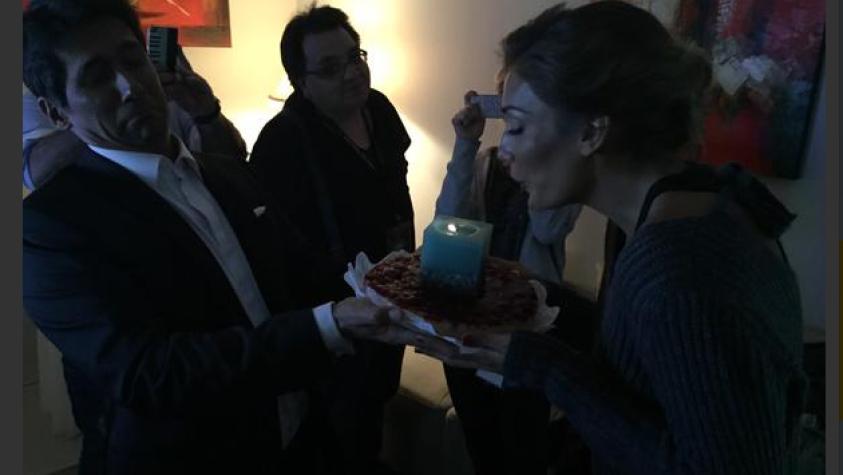 Carola De Moras celebra su cumpleaños en la tercera noche de certamen