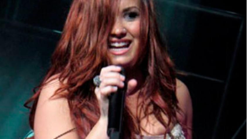 A Demi Lovato se le escapó algo en pleno concierto