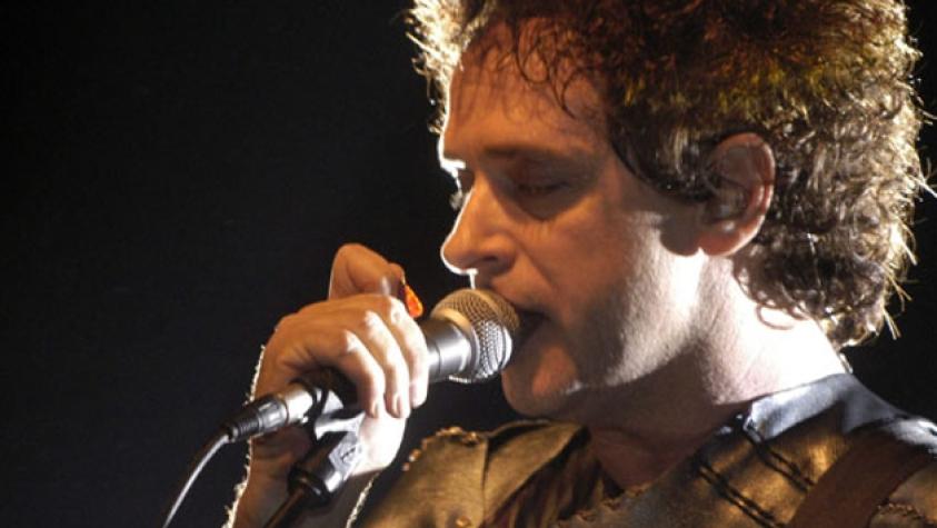 Gustavo Cerati responde a los estímulos de su madre