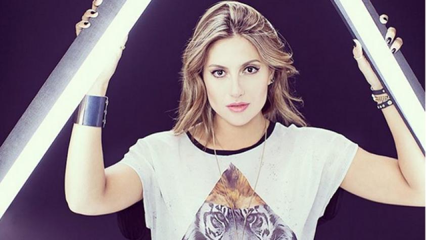 Karen Bejarano se convirtió en rubia platinada