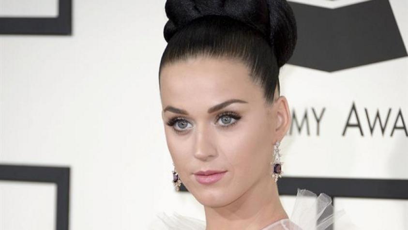 ¡Las excentricidades de Katy Perry tienen a su equipo de cabeza!