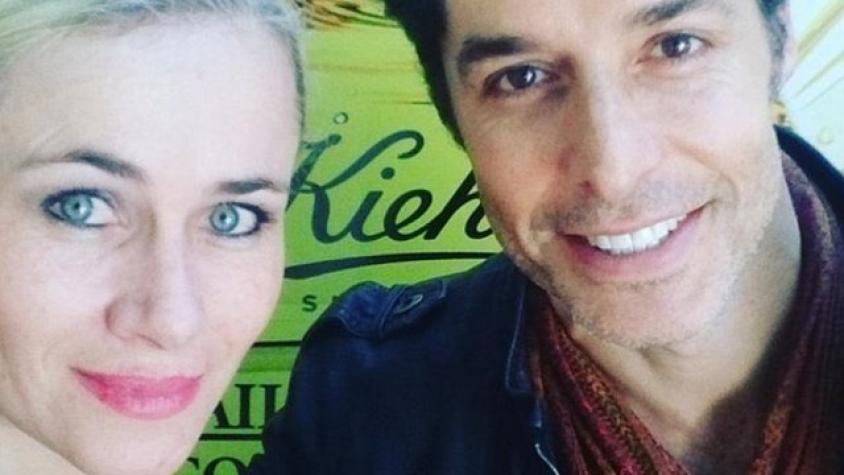 Amaya Forch comprueba la turgencia de las nalgas de Pancho Pérez-Bannen