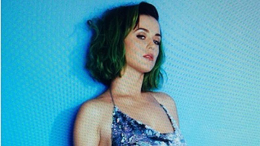 Katy Perry posa sensual para Cosmopolitan