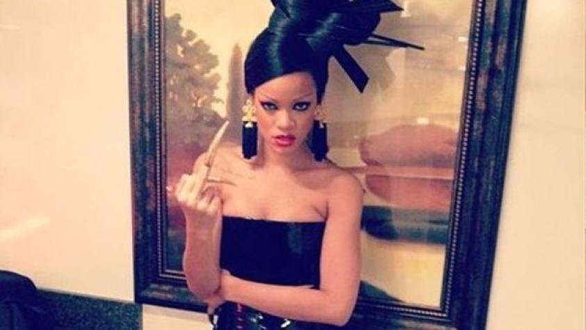 Rihanna posa disfrazada de geisha