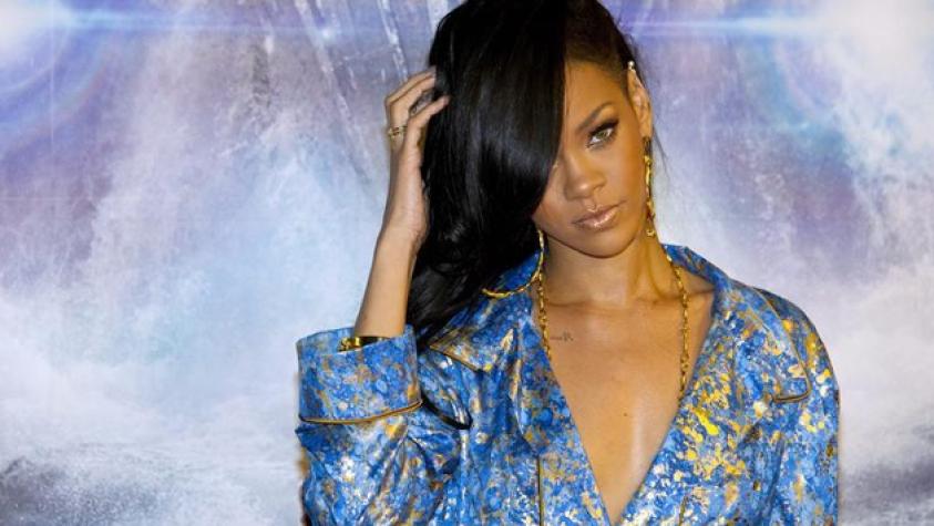 Rihanna adelantó portada de su single “Where have you been?”