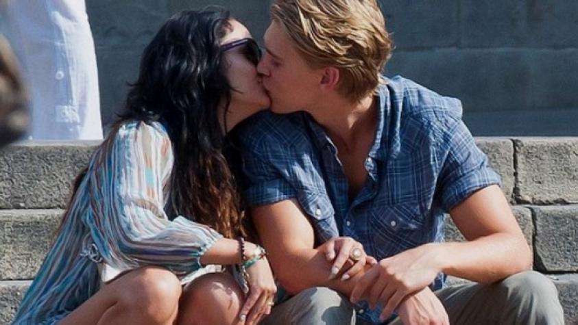 Vanessa Hudgens no duda en demostrar su amor