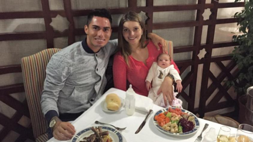 Faloon Larraguibel y Jean Paul Pineda celebran un mes de vida de su hija