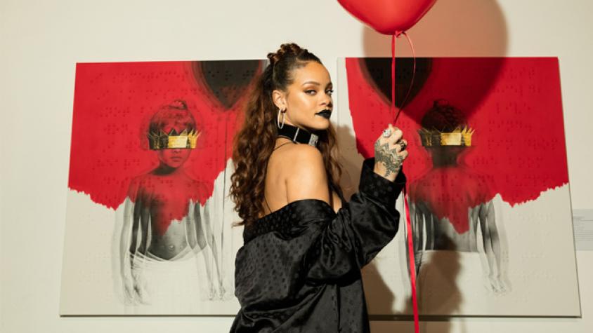 Rihanna presenta la portada y el nombre de su nuevo disco