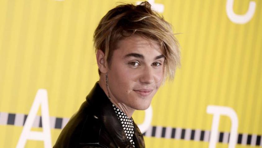 Justin Bieber estrenó tatuaje en honor a su nuevo disco