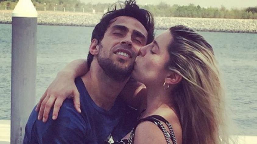 Daniela Aránguiz comparte foto en ropa interior junto a su marido