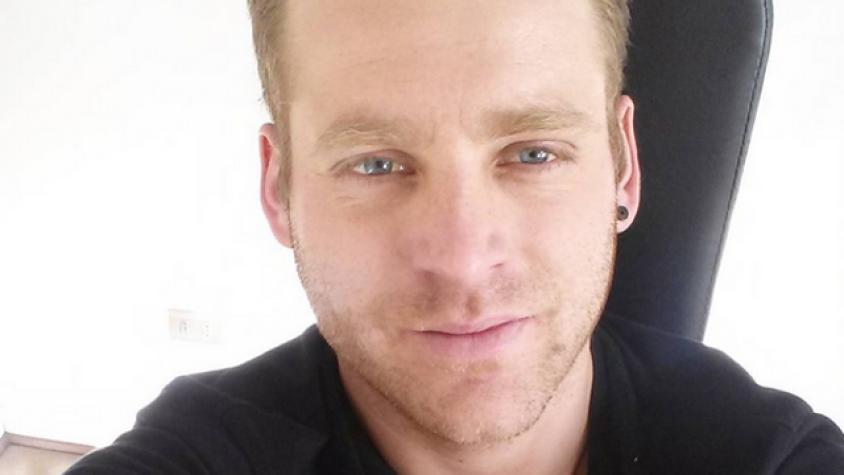 Felipe Camus se saca partido como modelo en sesión fotográfica