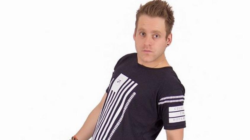 Chico “Camus” desclasifica foto del recuerdo con look “skater”