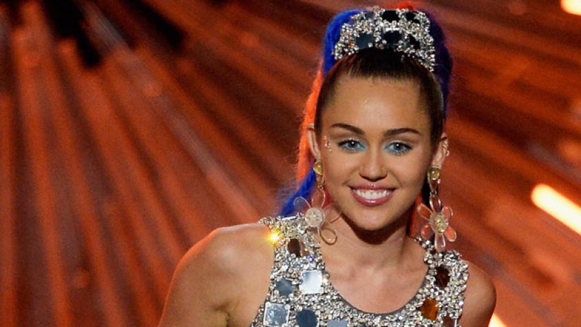 Miley Cyrus se convirtió en una princesa Disney