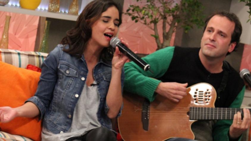 Paloma, la esposa de Stefan Kramer, se lanzó como baladista 