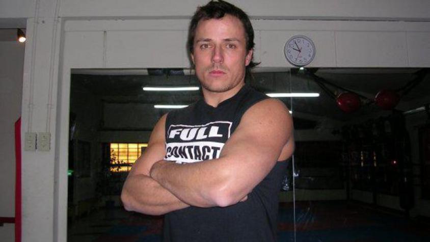 Gonzalo Egas se tatuó en el pecho la frase que representa su filosofía de vida 