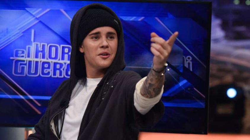 Justin Bieber reta a sus fans por aplaudir a destiempo