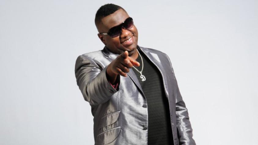 Ex "Reggaeton Boy" muestra su nueva figura en video con Daniella Chávez