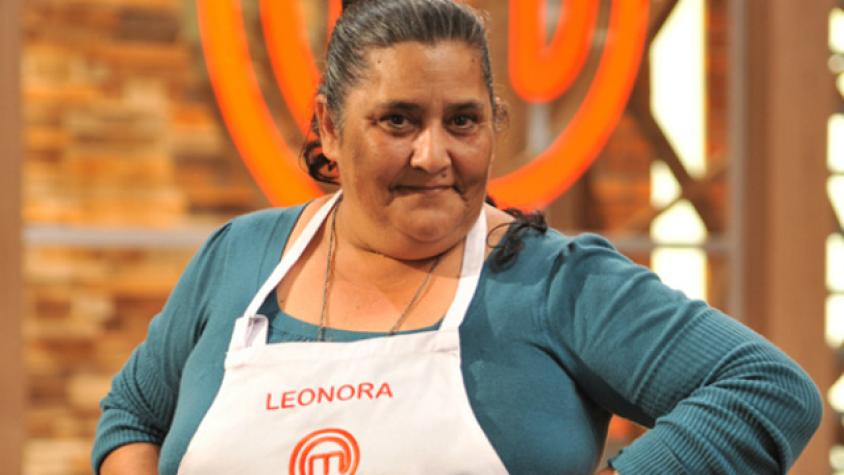 Leonora encontró pololo en internet