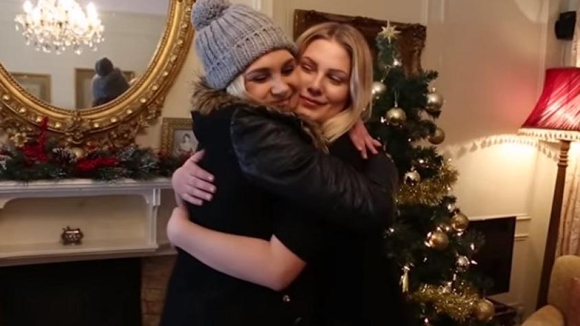 Caso de dos mujeres idénticas pero sin parentesco sacude la web