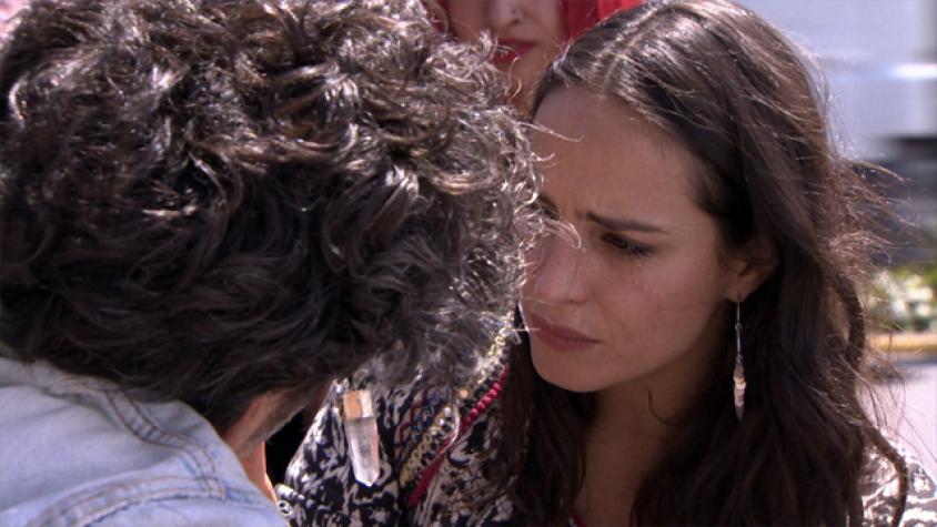 “20añero a los 40”: Twitteros sufren con Fernanda Urrejola en la “Friend Zone”